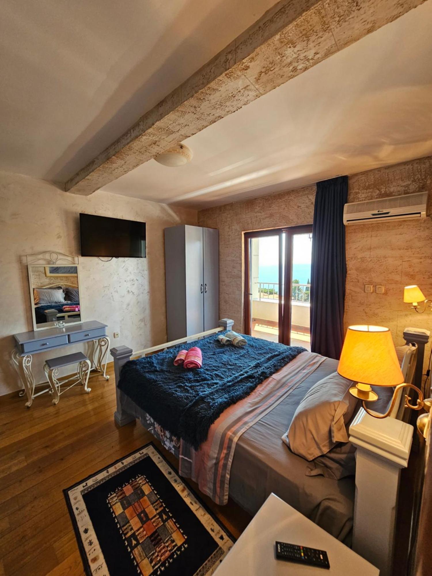 Medin Apartments Bluvista Petrovac Εξωτερικό φωτογραφία